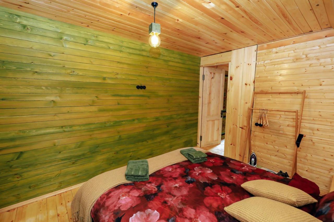Wooden Cottage "Green House" In Bakuriani Exterior photo